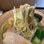 ISEEBISOBA ITO - 麺は細めのストレート