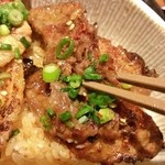 北海道マルハ酒場 - 牛カルビの旨味！