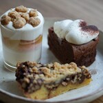 カフェ　ユズリ葉 - 