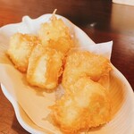 讃岐饂飩 まるは - カマンベール天ぷら