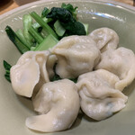 しろくま - 水餃子。