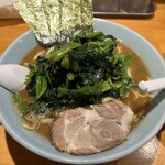 横浜家系ラーメン 平田屋 - ほうれん草増し！