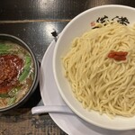 つけめん・らーめん 猫満 - 料理写真:台湾つけ麺ノーマル特盛 930円