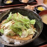 Moriyama Shokudou - 豚丼 肉6枚 1,000円