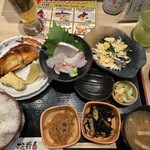 板前バル LIVE FISH MARKET - 