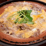 Araiya - “牛柳川鍋”、熱々の鍋の中身は“ドジョウ”を“牛”に変えた“柳川鍋”･･･風です。