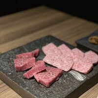 焼肉牛匠 新 - 