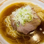 麺屋 むどう - 煮干し醤油　900円　まずはこれがおすすめと書いてありました