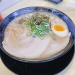 石原ラーメン - 塩豚骨ラーメン