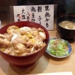鳥焼 辰の字 - 親子丼