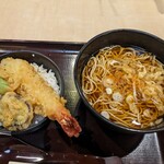 Tachigui Soba Sakedokoro Tsukijitei - 