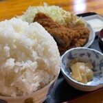 興ちゃん亭 - コチラのお店、「米が旨いんです」。