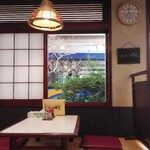 いなだや - 店内