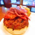 マティーニバーガー - ミート＆ベイコン部