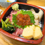 いさ美寿し平和島 - 海鮮三色丼 1,000円