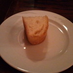 ICARO miyamoto - 自家製のパンは、柔らかく豊かな味わいで、それだけでいくつも口にした。