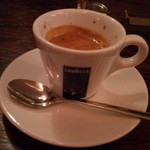 ICARO miyamoto - 「カプチーノ」は、苦みが強く、デザートの甘さをリセットしてくれた！