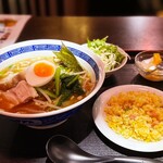Fukuda Taishuusakaba - こくだし魚介豚骨ラーメン