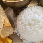 ナマステ - パパド、ライス