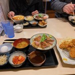 金沢肉食堂 10&10 - 