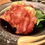 Fried chicken with yuzu miso sauce or rock salt 690 yen