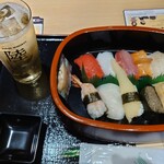 大阪天満 すし処西屋 - 西屋　2,500円の握り寿司セット　岸和田