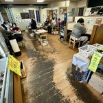 海鮮お食事処 銀蔵 - 店内①