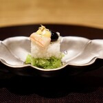 Mochi Duki - 菜の花と長芋ゼリー寄せ　ズワイ蟹　黒豆　黄身酢