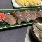 牛たん炭焼 利久 - 牛たんとテールスープ