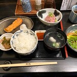 Umaimono Ari Koutarou - 鮭ハラス定食※ねぎとろ選択