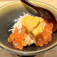 鮨まつもと - ズワイ蟹とイクラ、雲丹の小丼