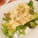 ビストロ アン ファミーユ - スモークサーモンとポテトサラダ