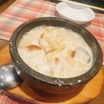 ビストロ アン ファミーユ - 海の幸のあつあつチャウダースープ（提供時）