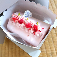 アルポルト・クラシコ そごう横浜店 - いちごとマスカルポーネクリームのロールケーキ　1,680円