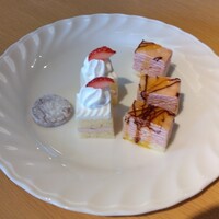 スカイグリルブッフェレストラン空桜 - クッキー・いちごショートケーキ・苺ミルフィーユ【２０２４年１月撮影】