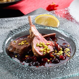 羊肉は変わり種ではなく主役！