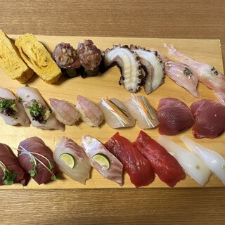 寿司処 松の - 料理写真:にぎり(平日昼のみ)2500円　写真は2人前