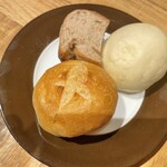 カフェ グラン ヴェール - おかわりできるパン。
