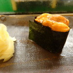 弥助鮨 - 先ずは極上の馬糞雲丹