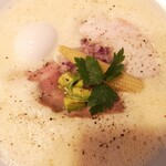 鶏×麦 らら - アップ！ヤングコーンとアボカドのトッピング！