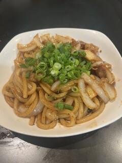 Teppanyaki Okamura - 【大人気】ホルモン焼きうどん850円《NEW》