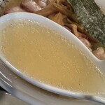 支那ソバ 小むろ - 塩スープ