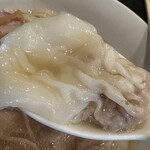 支那ソバ 小むろ - ワンタンアップ