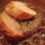 イル・ヴェッキオ - コース料理パン