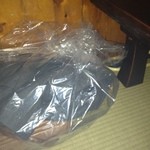 亀城苑 - 上着とバックはビニール袋に☆