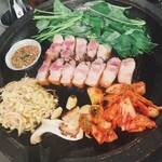 サムギョプサルと韓国料理 コギソウル - 