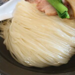 Numa Chan Ramen - 麺
