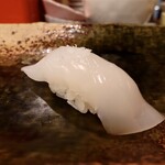 名登利寿司 - イカ
