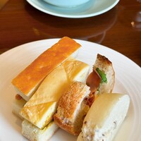 グリロジー バー＆グリル - 