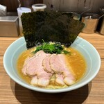 横浜ラーメン 渡来武 - 